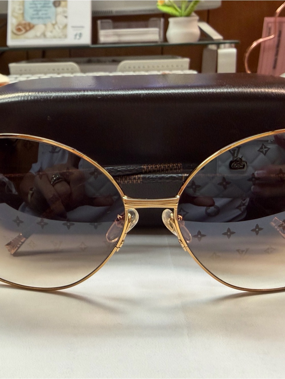 Louis Vuitton Women's Round Gold Frame Sunglasses - Brown Gradient Lenses - Picture 2 of 5